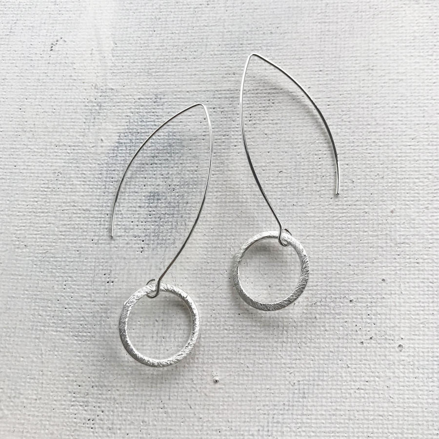 Circle long earrings silver